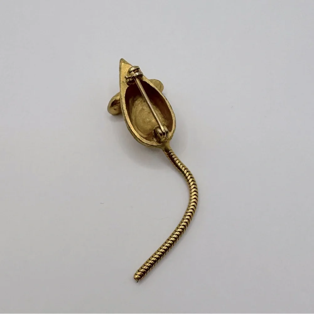 Vintage mouse pin